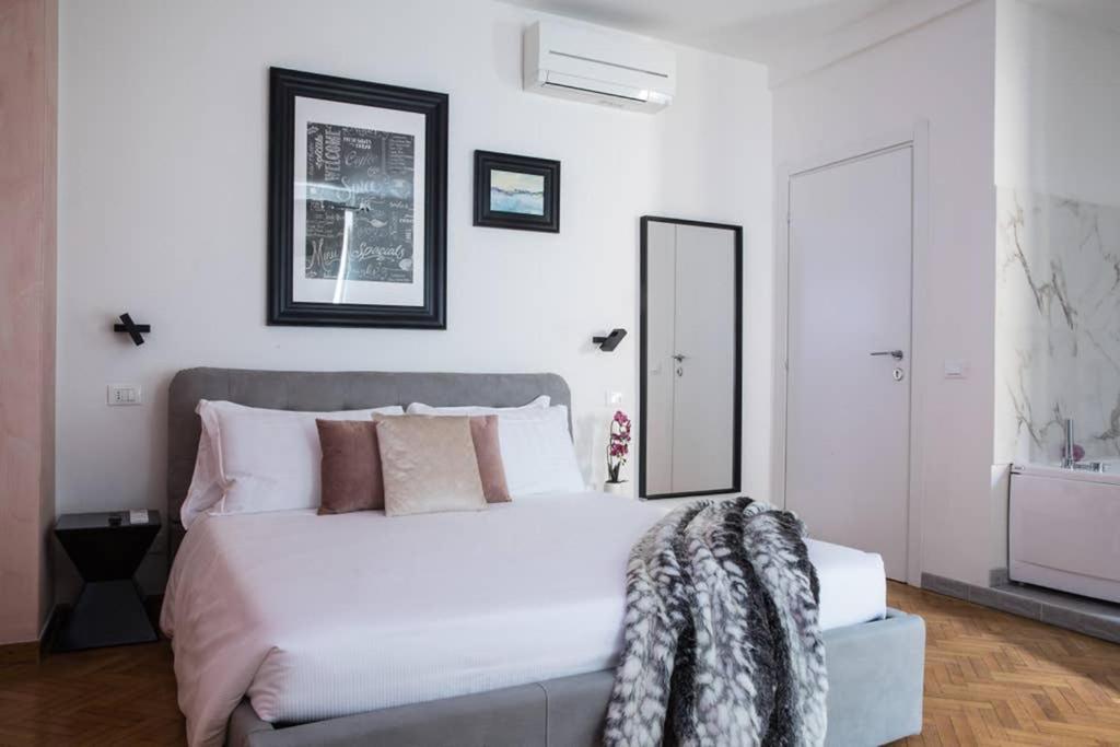 Pink Intimate Jacuzzi Suite Trastevere - Top Collection Roma Ngoại thất bức ảnh