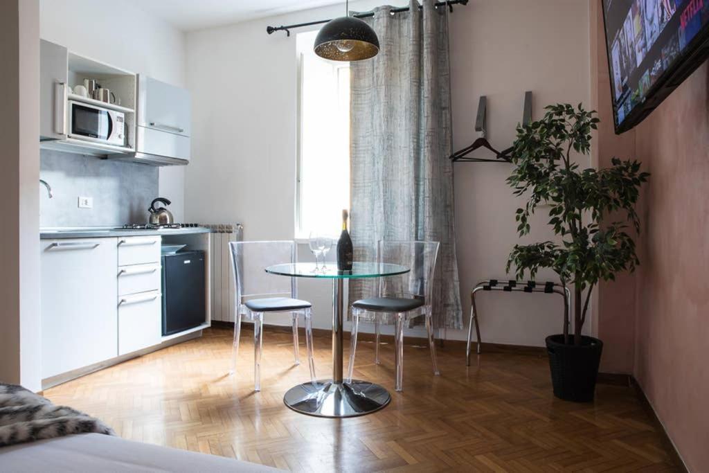 Pink Intimate Jacuzzi Suite Trastevere - Top Collection Roma Ngoại thất bức ảnh
